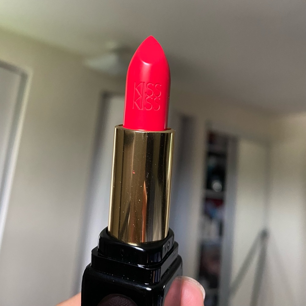 Guerlain KISS KISS lipstick - Rouge Kiss - Picture 3 of 5